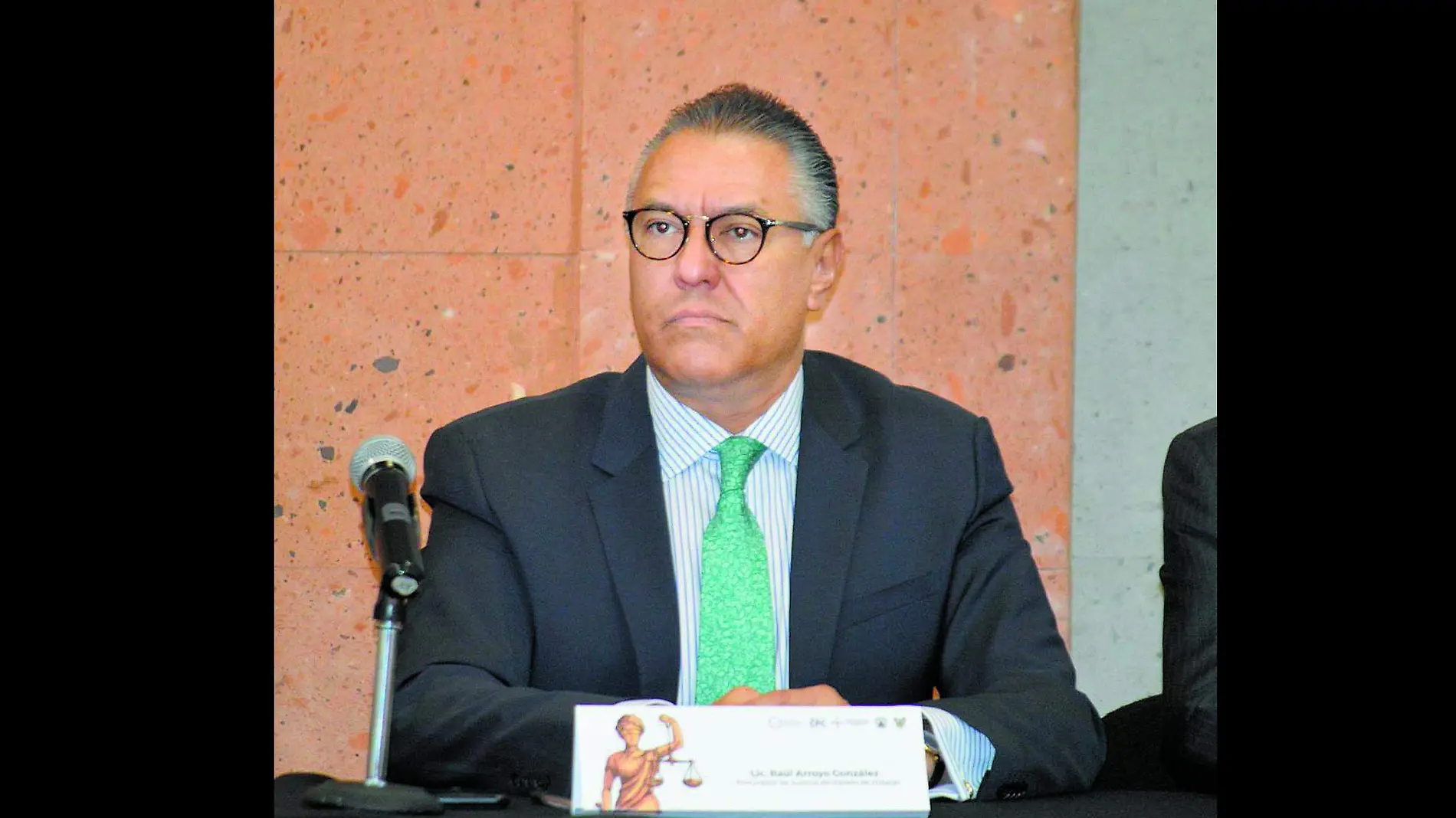 Raúl Arroyo OK